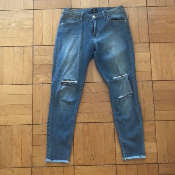 naked wardrobe Denim - Naked wardrobe distressed denim ankle cut jeans👖